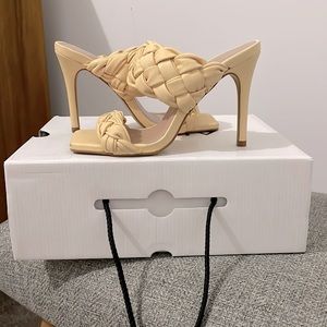 Wovella shoes